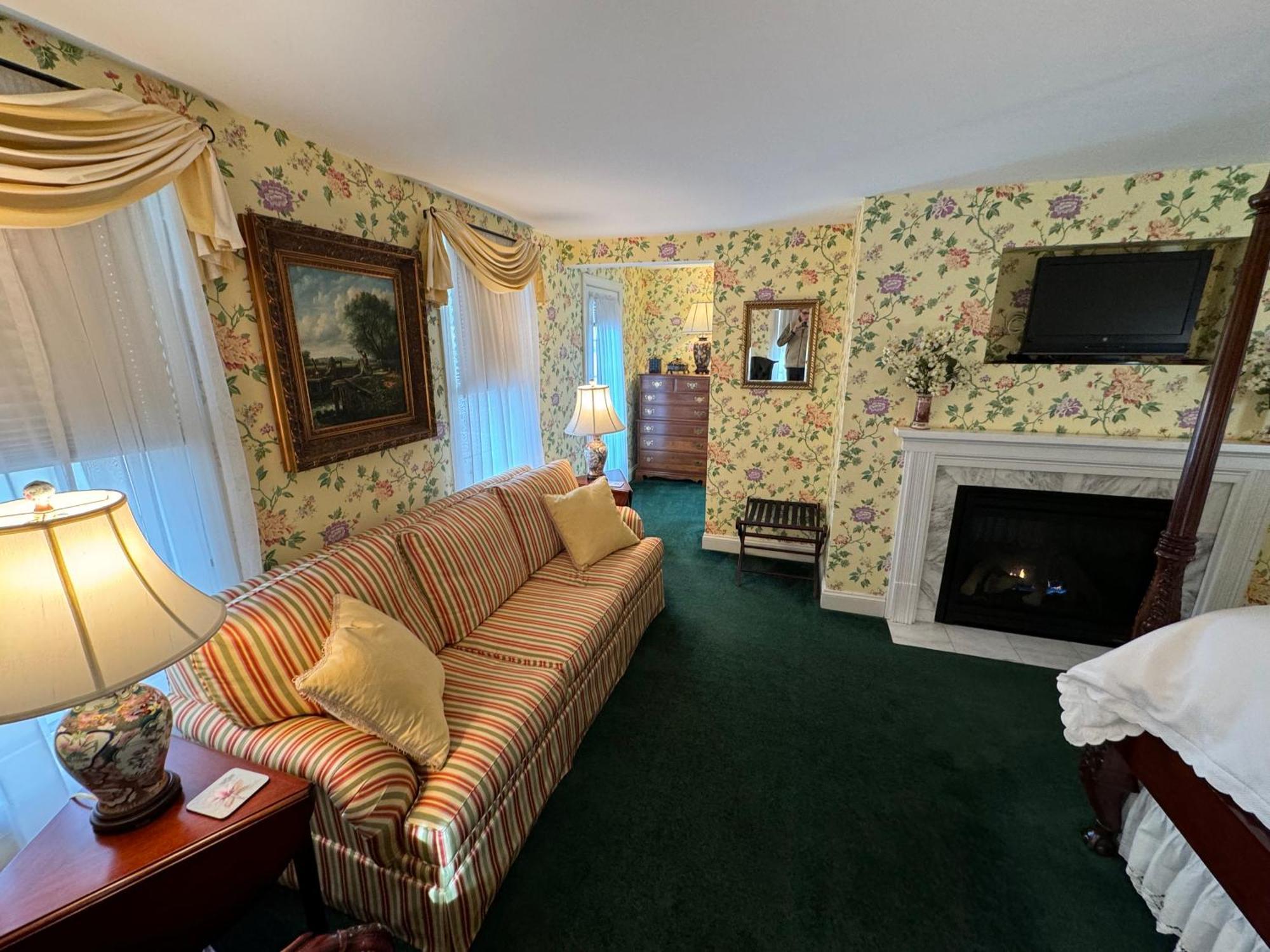 Hotel Antrim 1844 à Taneytown Extérieur photo