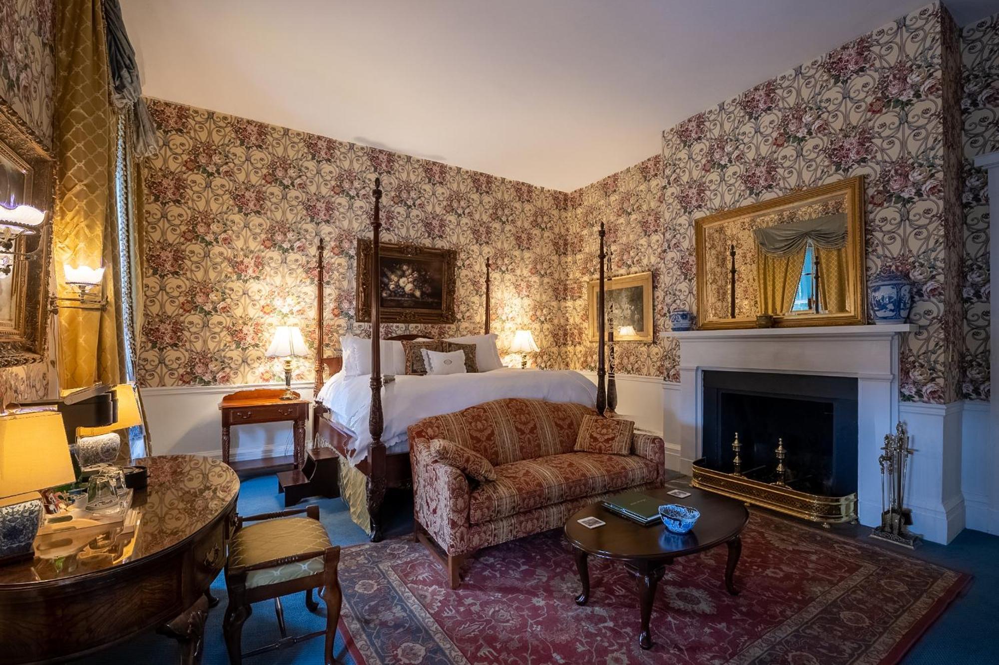 Hotel Antrim 1844 à Taneytown Extérieur photo
